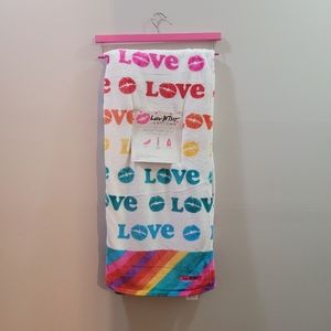 Betsey Johnson Throw